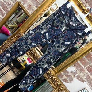 Stylish Skull Print Leggings